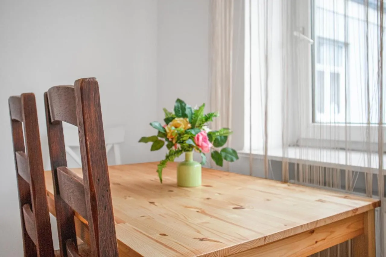 Elegant 2Br Apartment - Near Bahnhof Wien Meidling 0*, Vienna