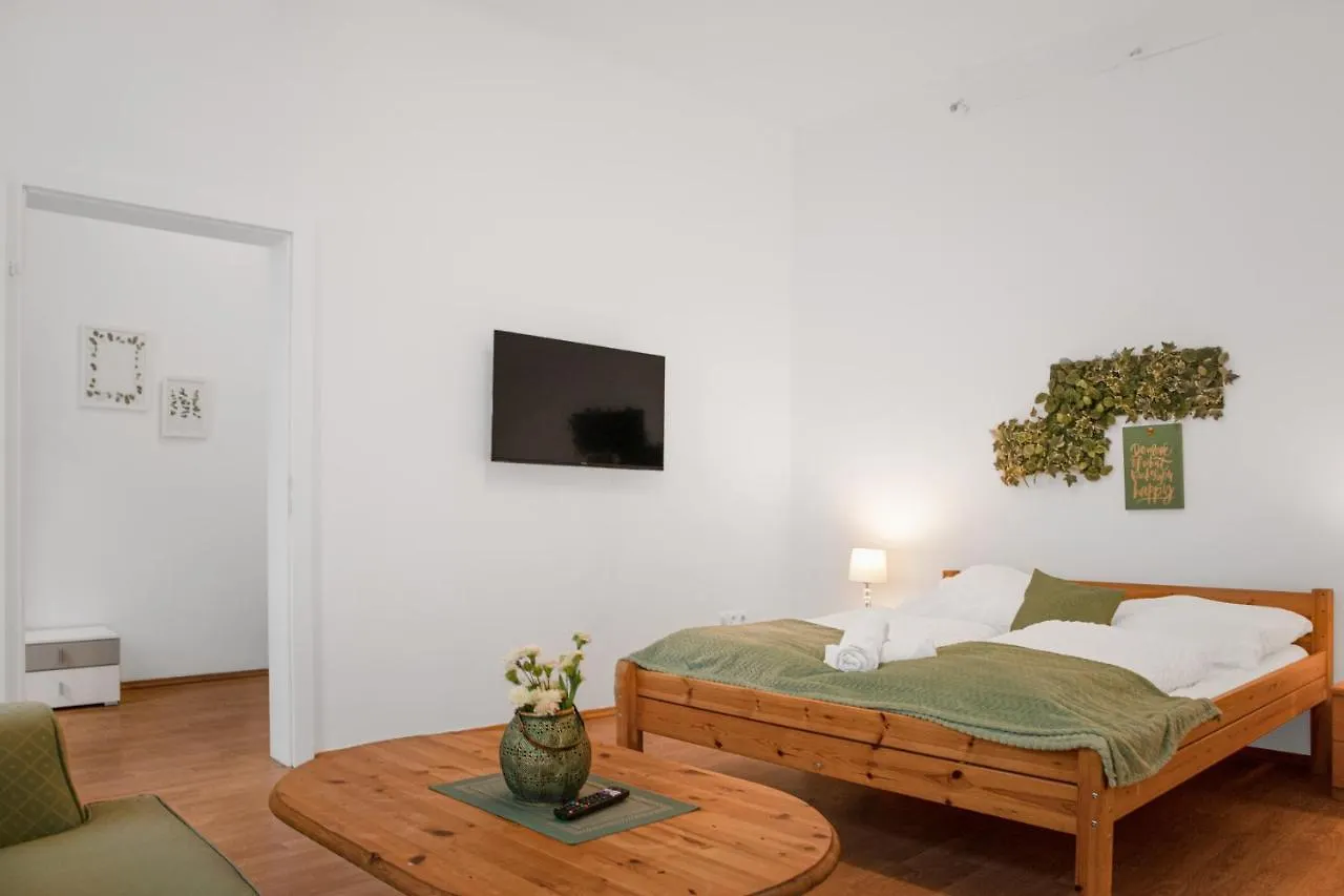 Elegant 2Br Apartment - Near Bahnhof Wien Meidling