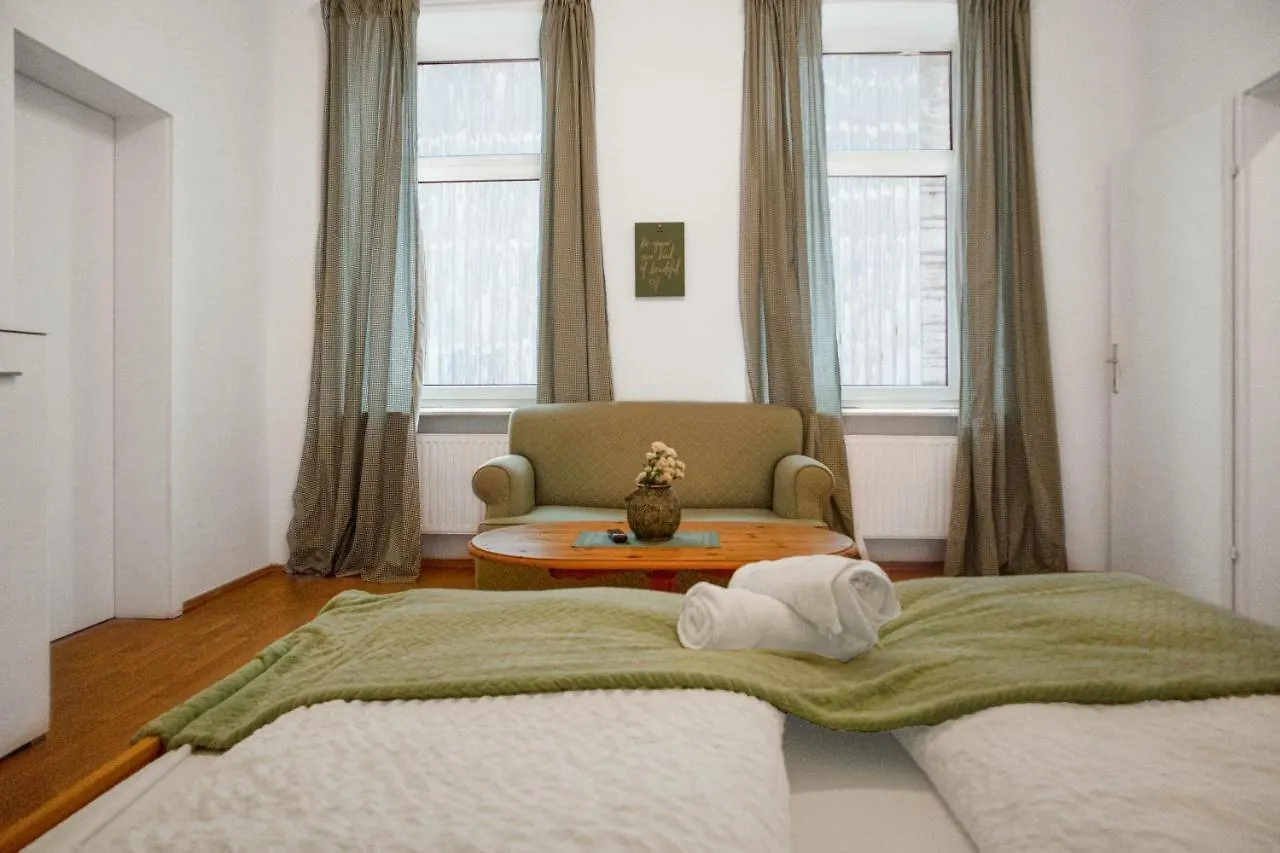 Elegant 2Br Apartment - Near Bahnhof Wien Meidling